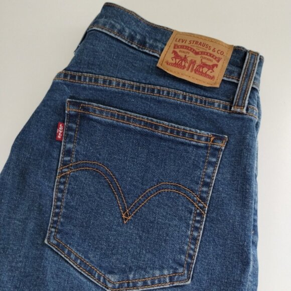 Levi's Wedgie Skinny Jeans Size 31 Blue High Rise Raw Hem Button Fly Ankle - Picture 2 of 13